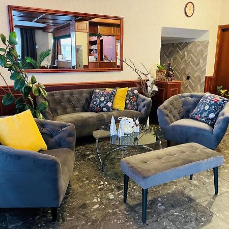 Patyi Etterem Es Hotel Bogote Bagian luar foto