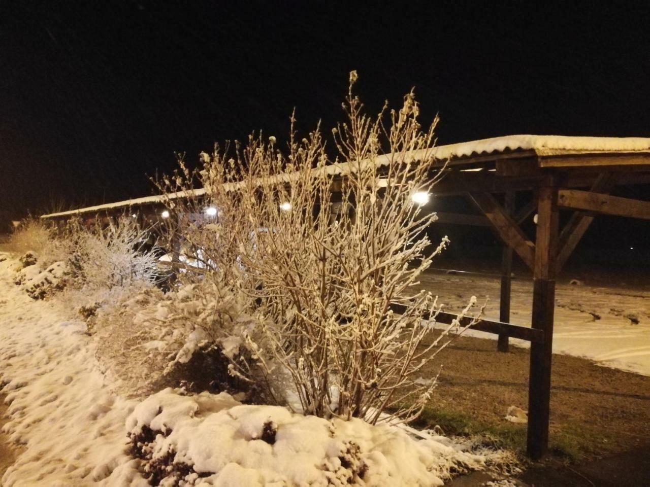 Patyi Etterem Es Hotel Bogote Bagian luar foto